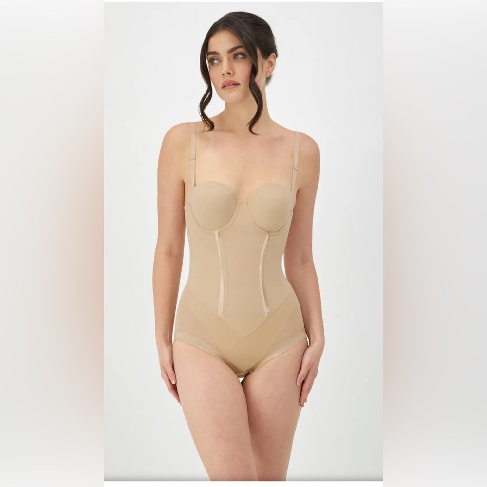 Ultra-Firm Convertible Body Shaper With Built-In Underwire Bra 40C NWT